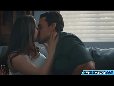 ❤️ رابطه جنسی عاشقانه با یک مادر خوش اندام ☑ لعنتی در ما ️❤